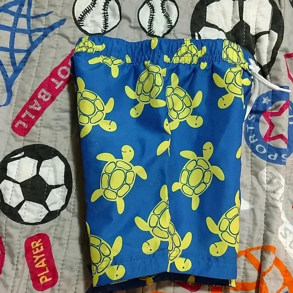 TODDLER SWIM TRUNKS - Picture 3 of 3